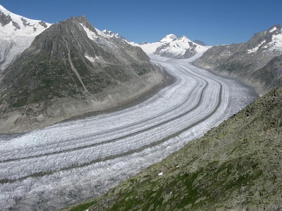 Les glaciers des Alpes perdront au minimum un tiers de leur volume d’ici 2050, quoi qu’il arrive