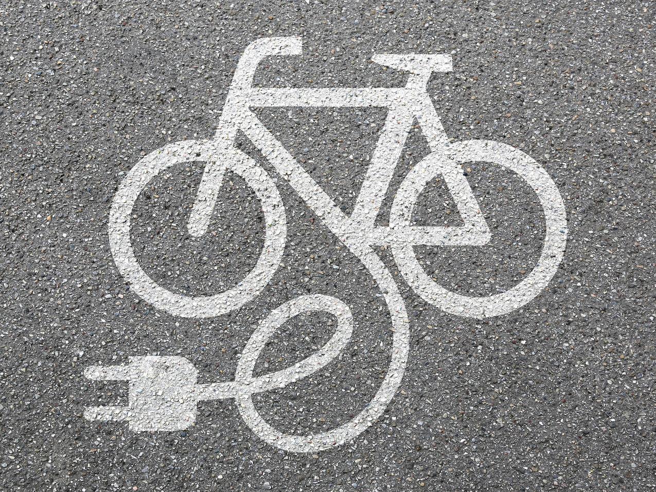 Les vélos à assistance rapide sont-ils une alternative aux transports individuels motorisés?