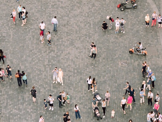 Encounters with Difference: Exploring the Diversity of Everyday Life in Urban Public Squares