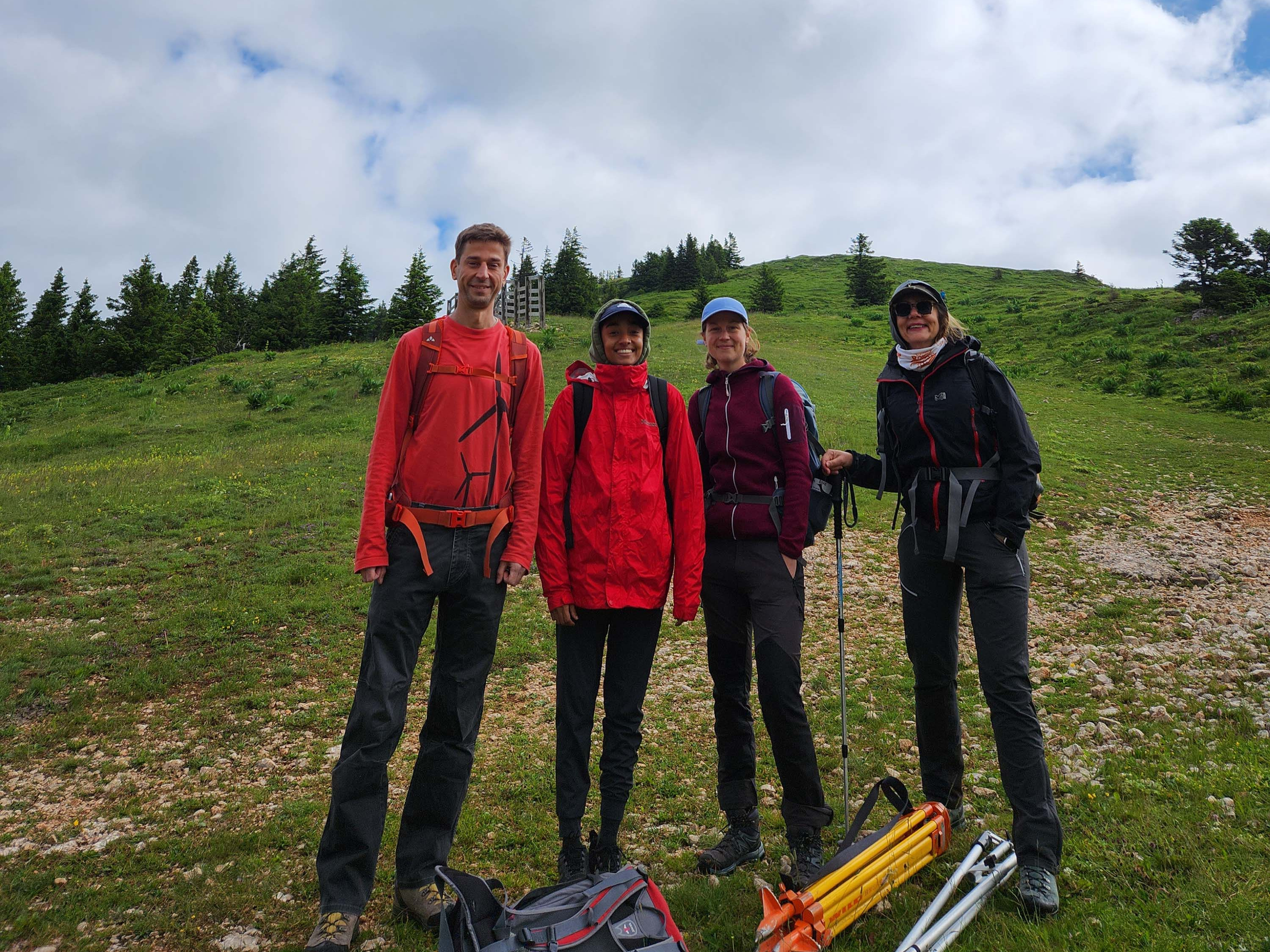 György Hetényi, Ariane Maharaj, Kim Lemke, et Anne-Marie Chagros