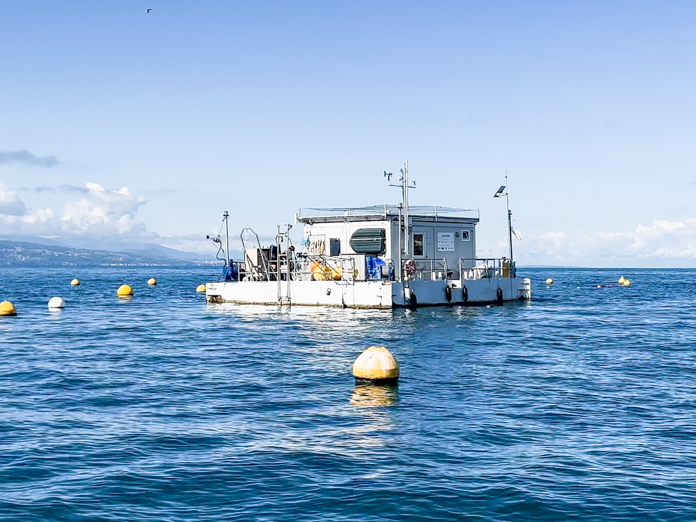 Des scientifiques de l'UNIL expliquent pourquoi le Léman émet de grosses quantités de CO2