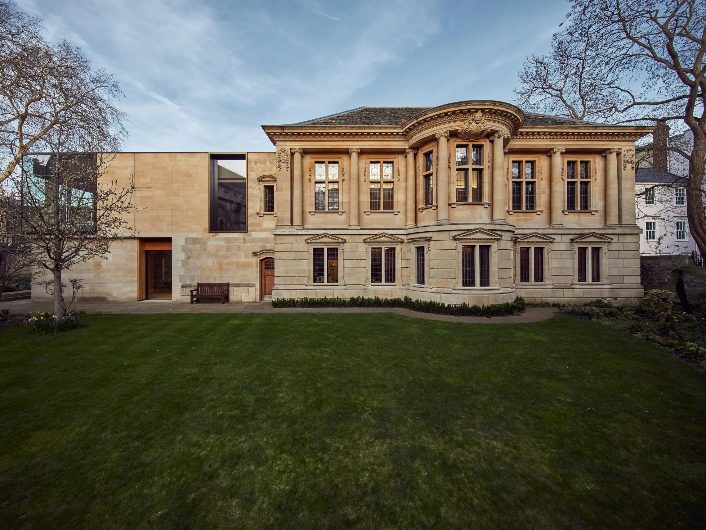 Appel à candidatures : bourses pour étudier à l'Université d'Oxford