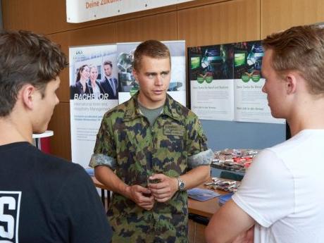 Séance informations pour le corps estudiantin astreint au service militaire 