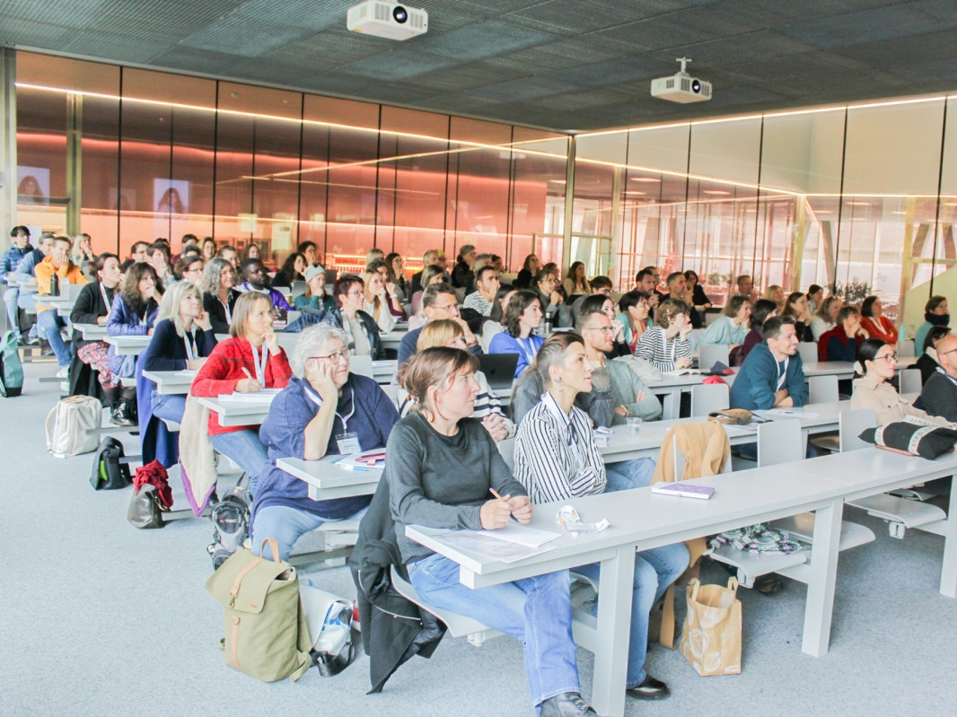 Participation à la Journée "Écrans, santé & jeunesse" de Promotion Santé Valais : Défis et Stratégies des Jeunes à l’Ère des Réseaux Sociaux